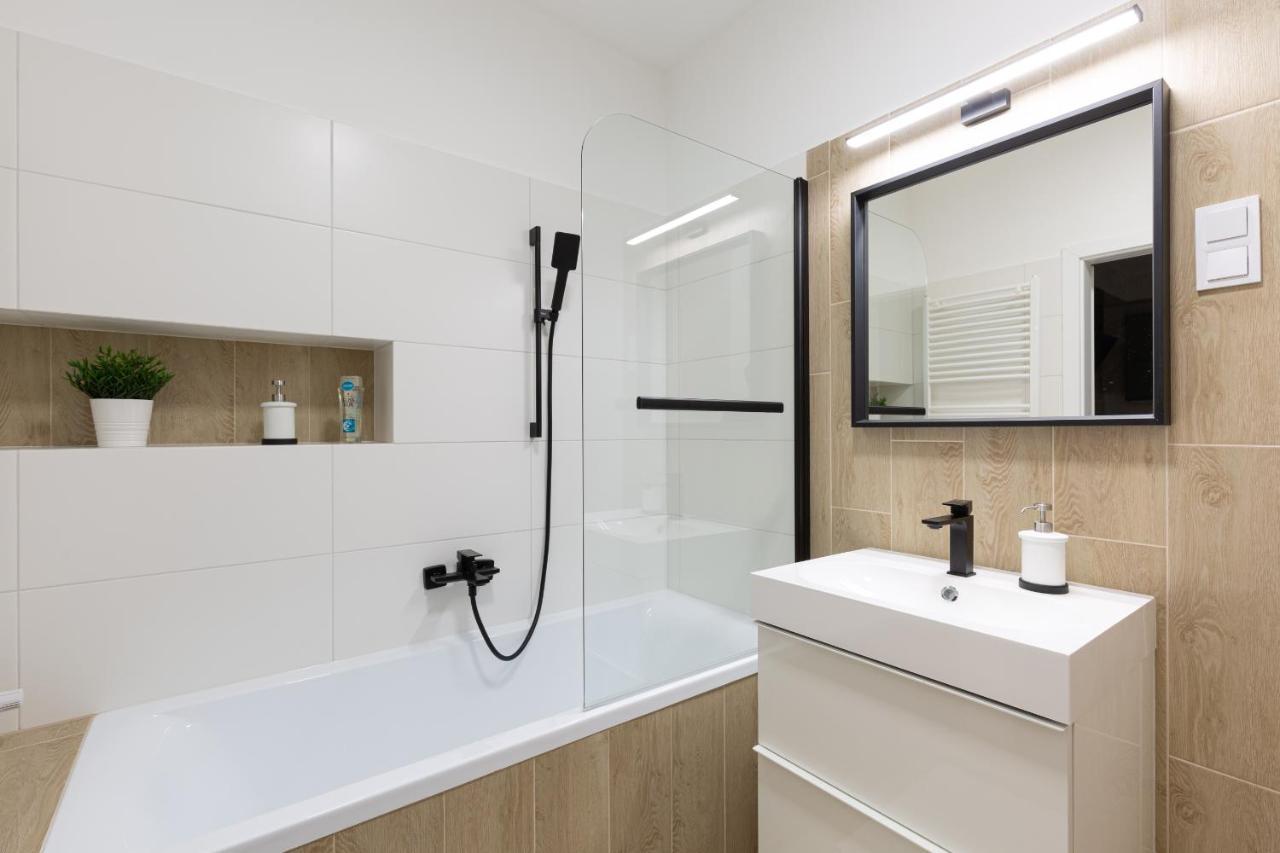 Second Home Apartment Budapest Esterno foto